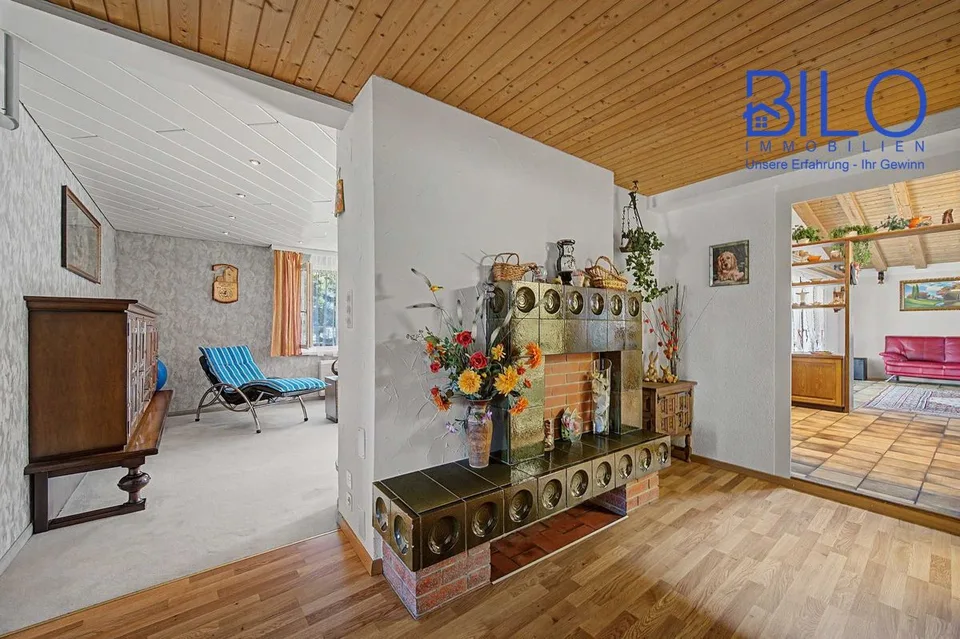 Charaktervolles Einfamilienhaus mit Einliegerwohnung auf einmaligem 1'670 m² Grundstück