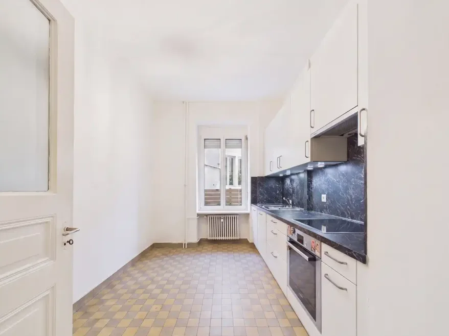 Maison multifamiliale bien entretenue à 4056