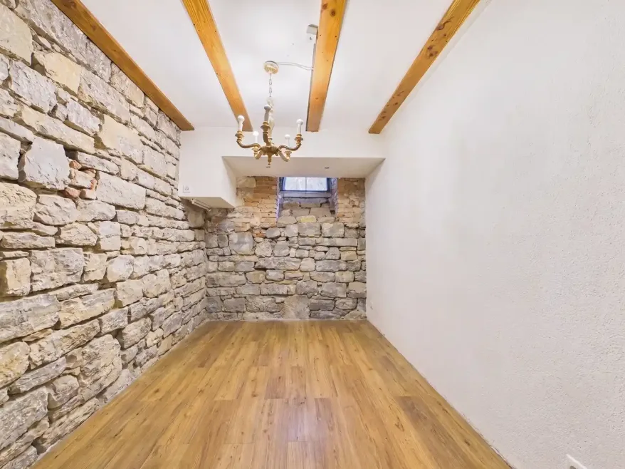 Maison multifamiliale bien entretenue à 4056