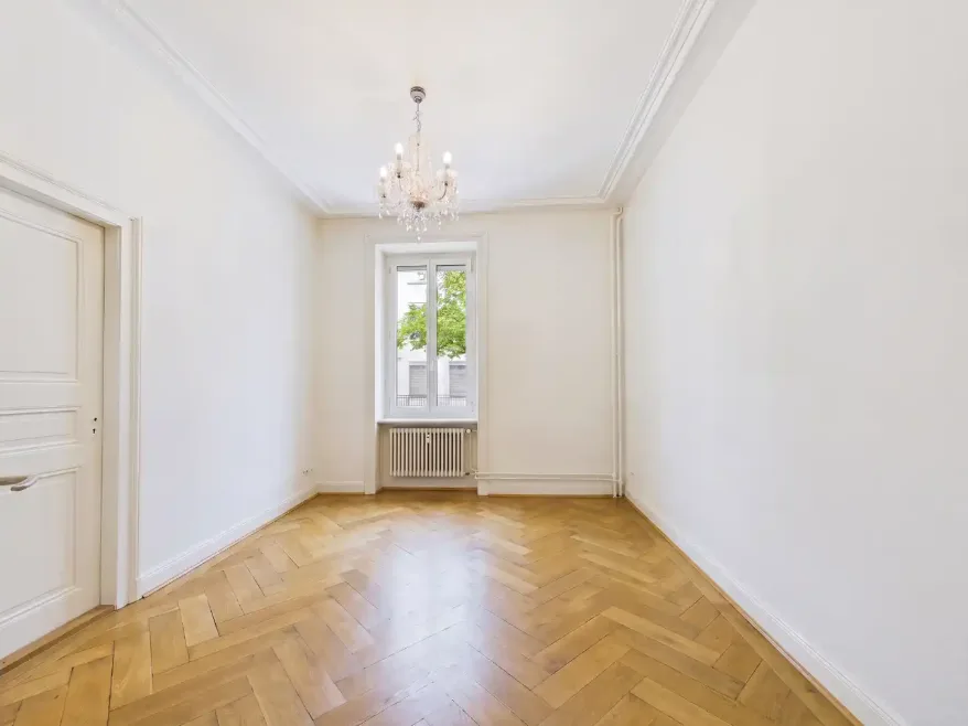 Maison multifamiliale bien entretenue à 4056