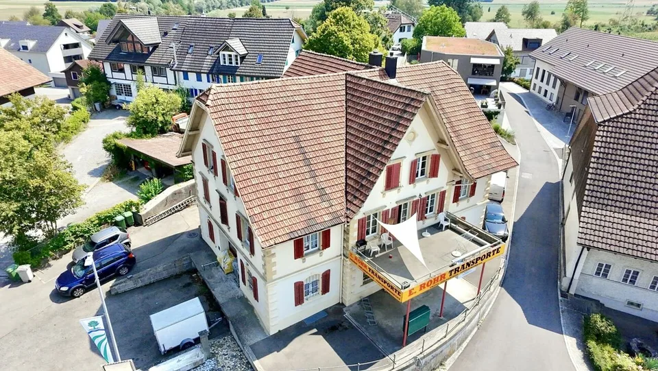 Renditeobjekt mit 20 Zimmern und historischem Charme in Bünzen!
