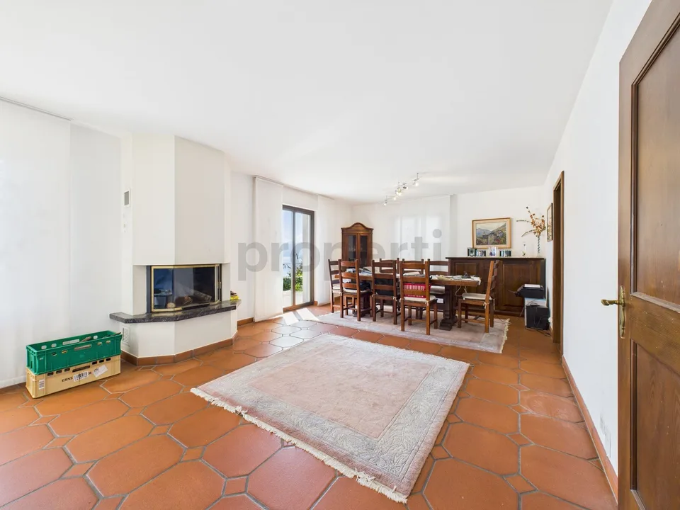 Gemütliches Einfamilienhaus mit atemberaubendem Blick auf den Lago Maggiore in Brissago