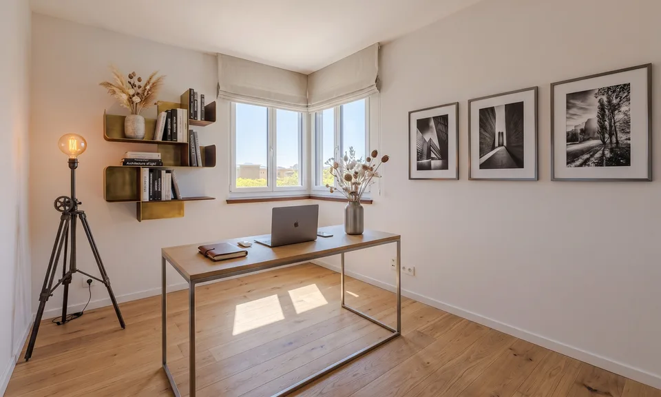 GERÄUMIGE 5.5 ZIMMER MIT OFFENEM BLICK WENIGE SCHRITTE VON LUGANO ENTFERNT