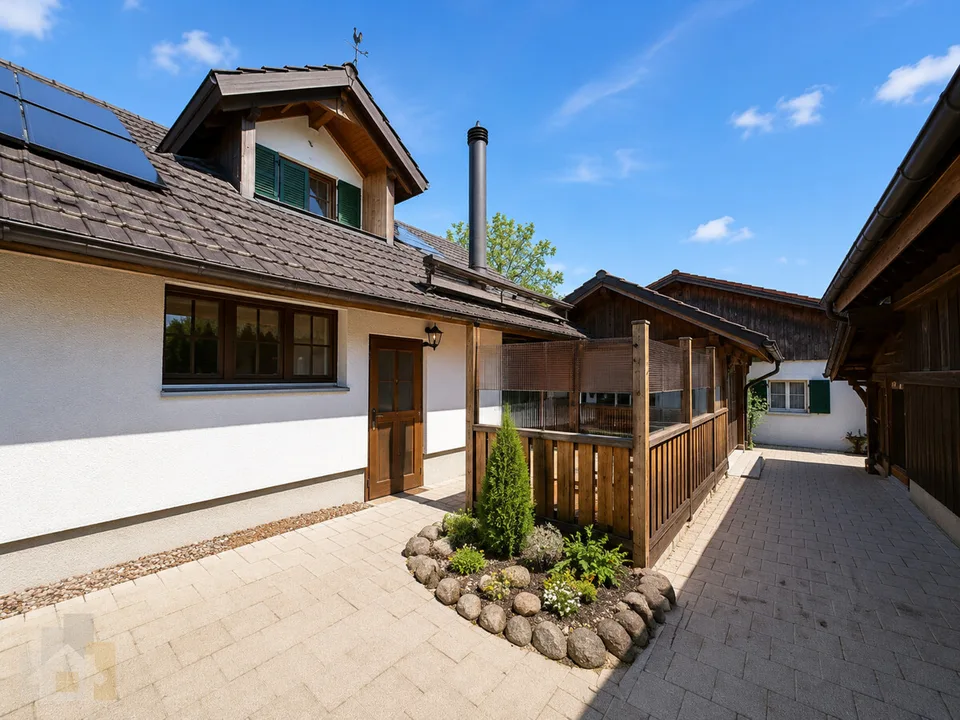 Charmantes Landhaus mit Gästehaus und vielseitigem Nebenhaus