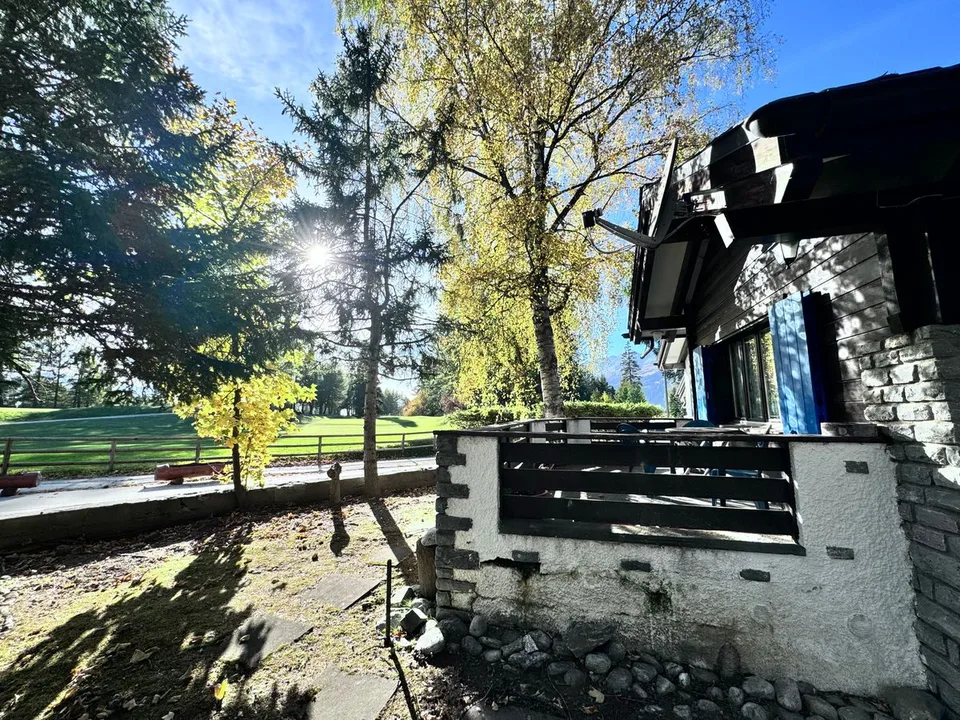 Chalet d'Exception avec Appartement Indépendant à deux pas du Golf Ballesteros. / Ref. 1007-675