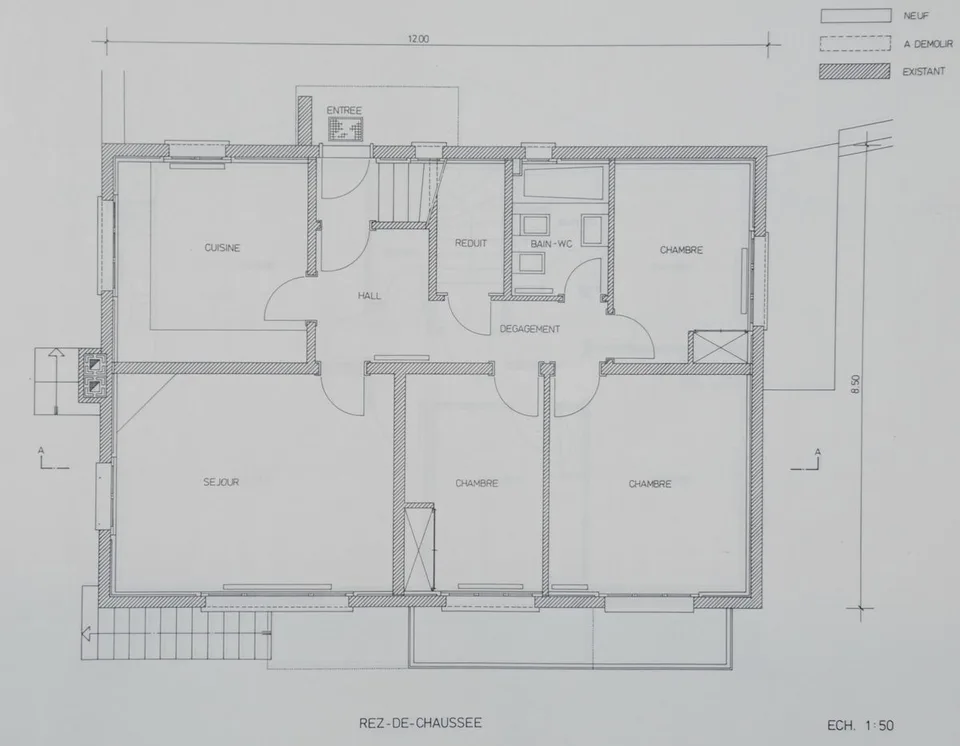 Maison individuelle divisée en 3 appartements à Montana Village