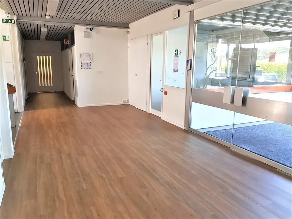 Spazio ufficio di 19 m2 - affitto flessibile - molto ben servito