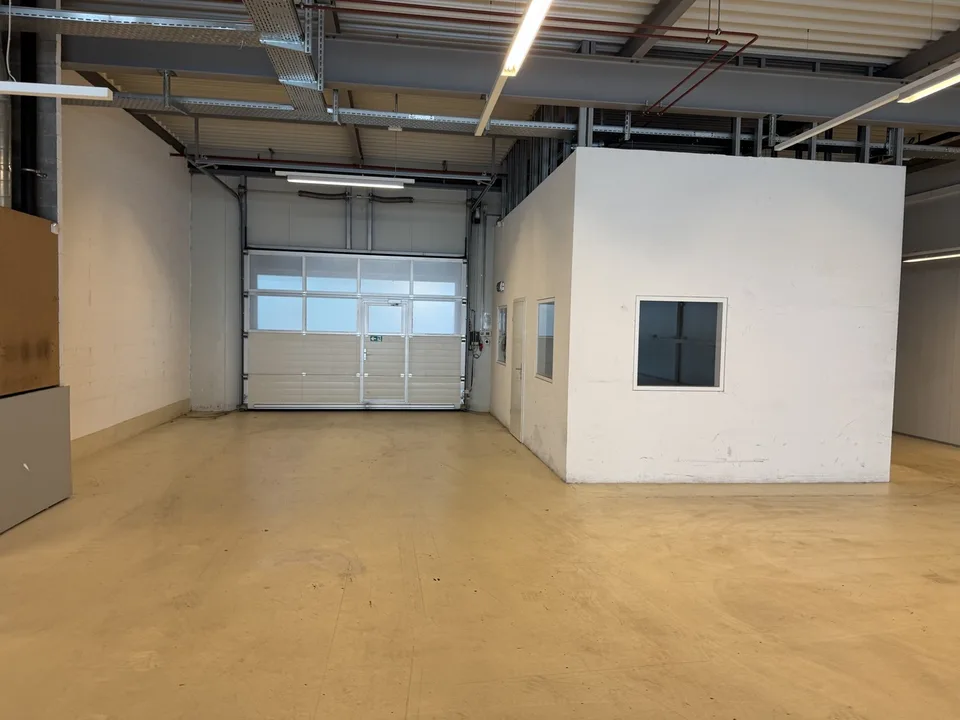 Opportunità - ZI Champ-Colin - bella superficie di 690m2 (3 mesi offerti)