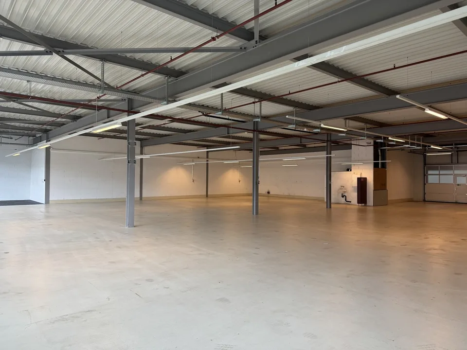Opportunità - ZI Champ-Colin - bella superficie di 690m2 (3 mesi offerti)