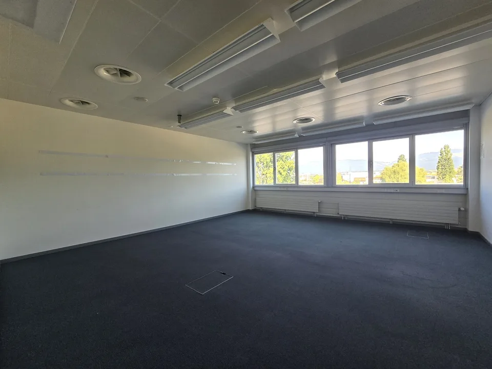276m2 Büro - Nähe Autobahn/Bahnhof - Yverdon-les-Bains