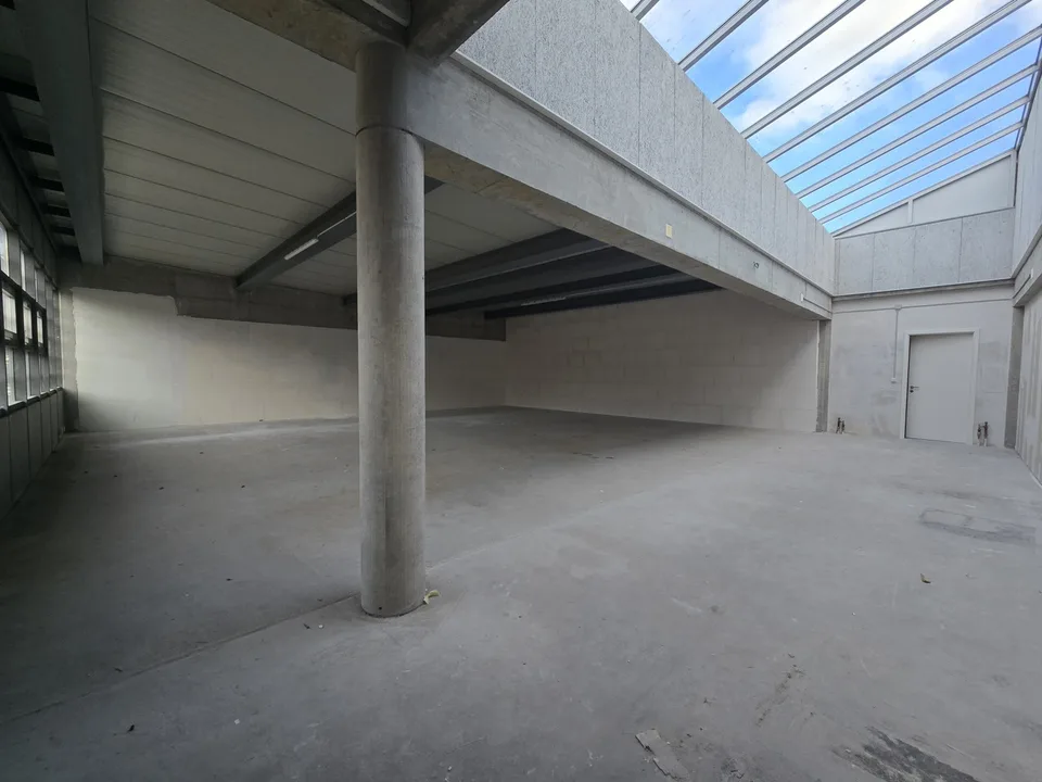 Ottima posizione - Laboratorio - 158m² - Crissier - 1° affitto offerto!