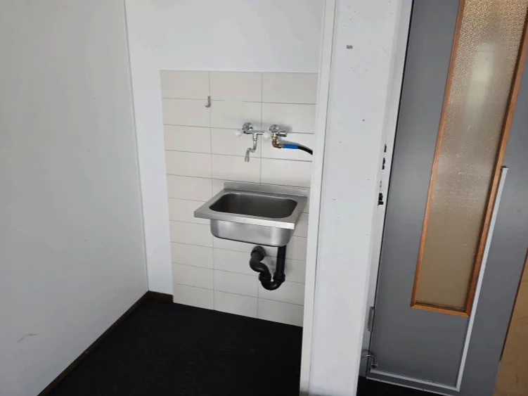 96m2 - Büro in der Nähe des Zentrums von Neuchâtel