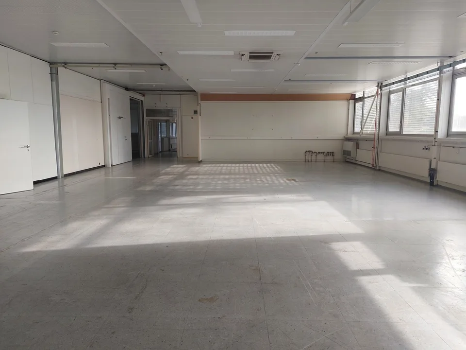 Atelier dès 78 m² à louer – Dépôt / atelier