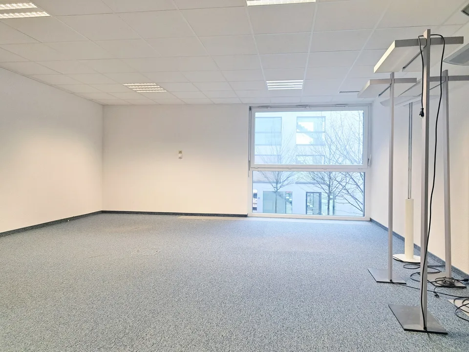 Uffici moderni nel cuore di Yverdon - 270m² - Prime 2 affitti gratuiti – foto 8 di 10