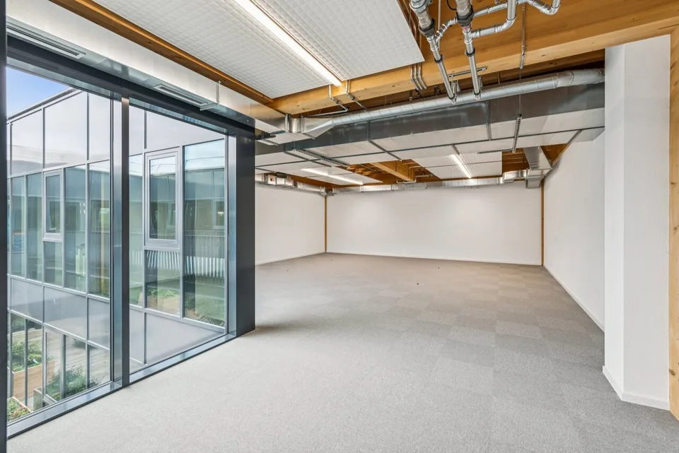 SPARK - Ausgestattetes Büro "Plug & Play" Neu 73,6 m2 in Gland