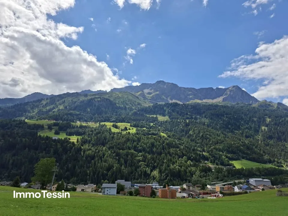 SECONDA CASA: Meraviglioso chalet con pregiate boiserie e appartamento indipendente in posizione soleggiata e isolata