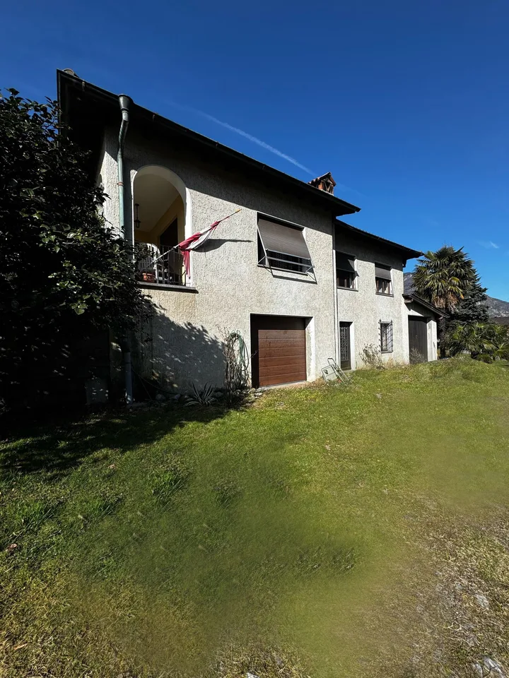 Haus zu verkaufen in der Gemeinde Iragna mit etwa 1570 m² Garten
