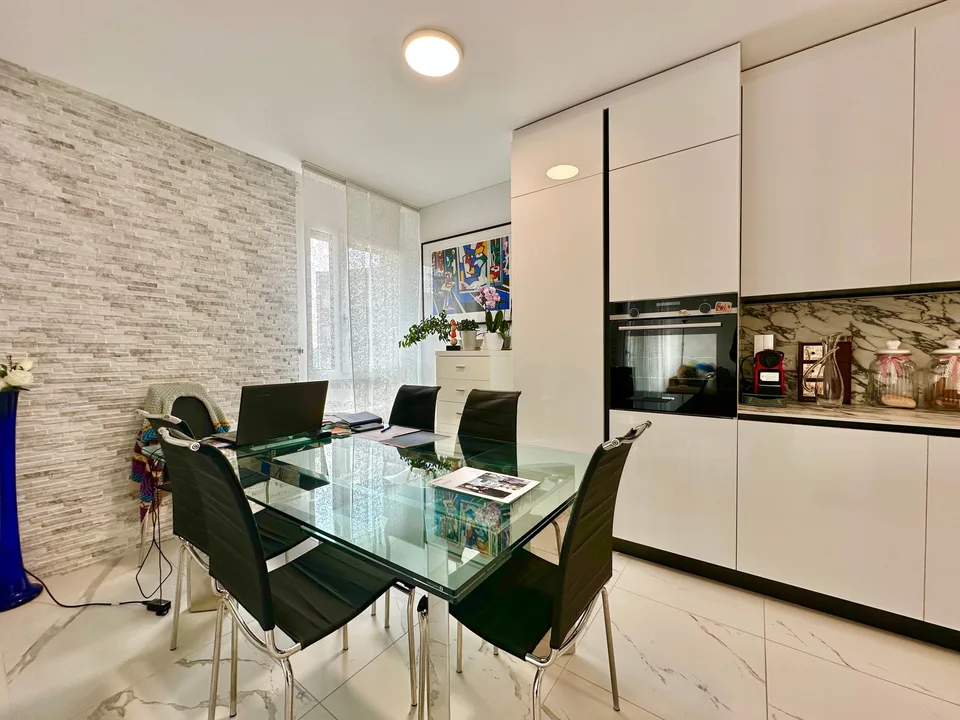 Modernes Apartment mit 3,5 Zimmern in Coldrerio, Kanton TI