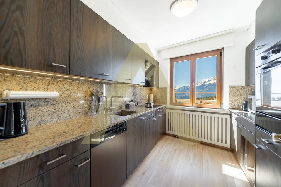 Magnifico Duplex nel centro della stazione con vista panoramica