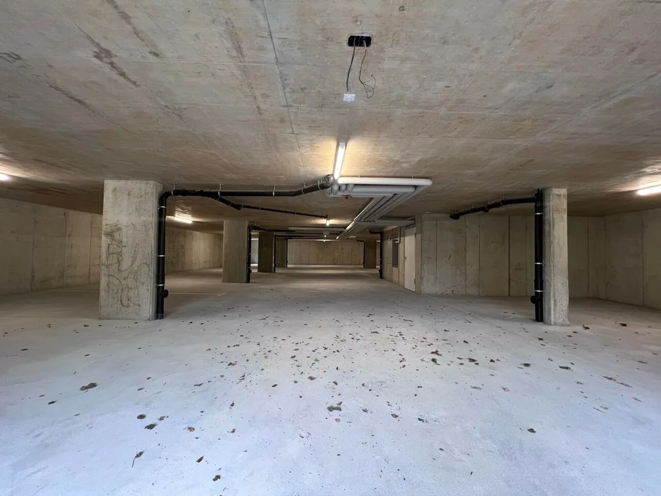 Places de parking intérieures à louer
