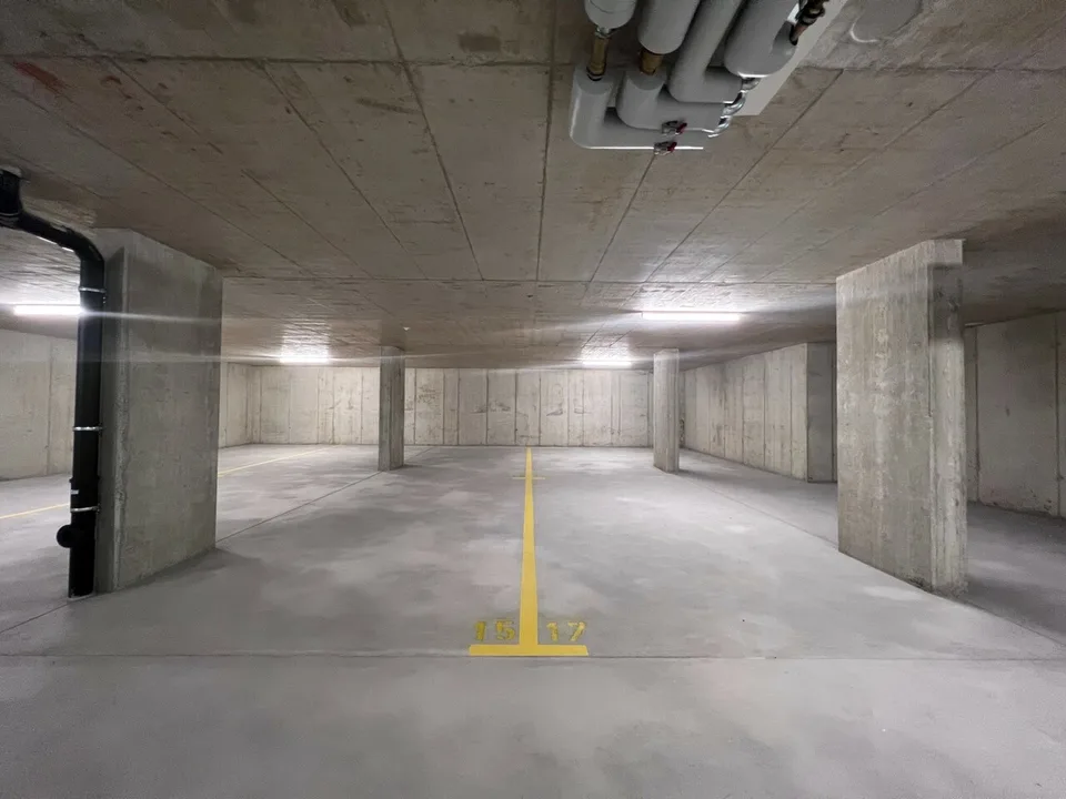 Places de parking intérieures à louer