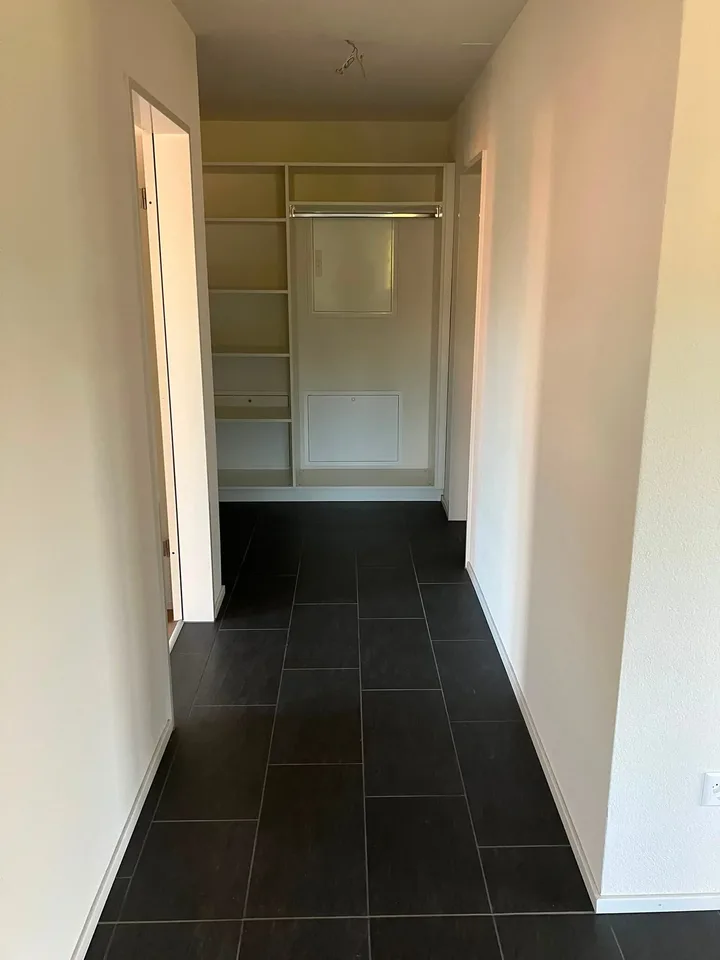 Helle 3.5-Zimmer-Wohnung mit Balkon in Egliswil