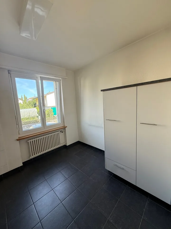 Helle 4-Zimmer-Wohnung mit Balkon in Pratteln