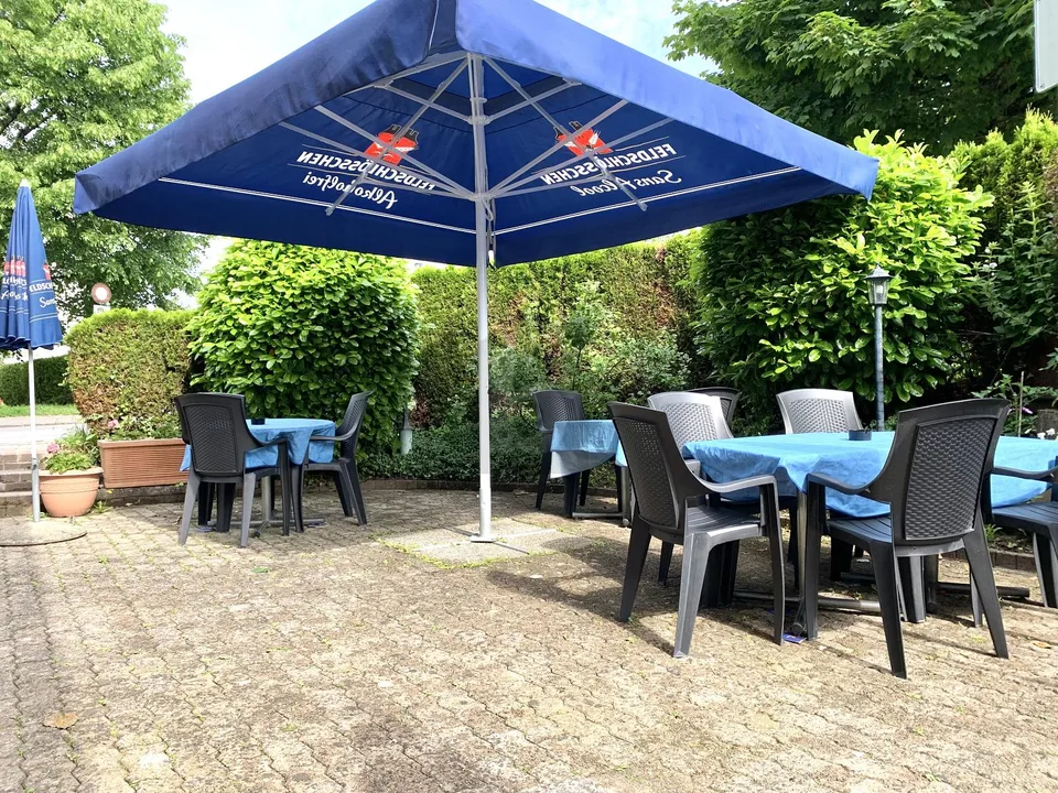 PROSPEROUS RESTAURANT WITH TERRACE AND BAR