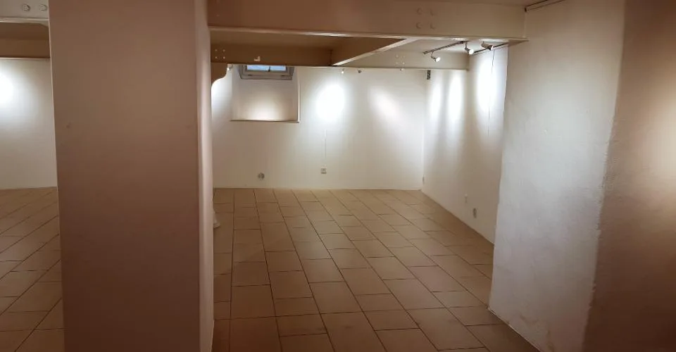 Valangin / Place de la Collégiale 2 - Gewerbliche Räumlichkeiten zu vermieten – Foto 11 von 12