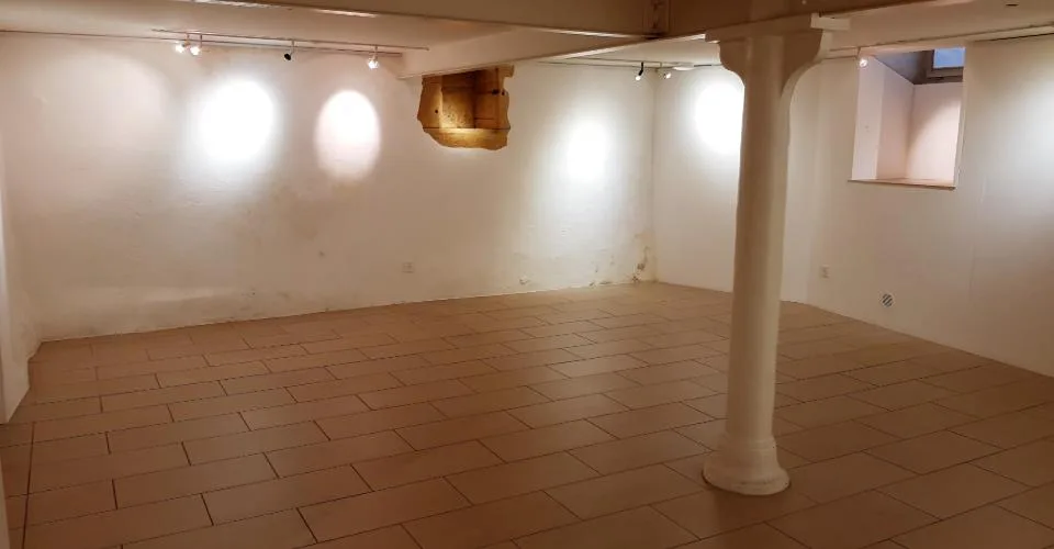 Valangin / Place de la Collégiale 2 - Gewerbliche Räumlichkeiten zu vermieten – Foto 10 von 12