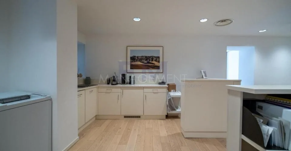 Büro 4 Zimmer – Foto 9 von 13