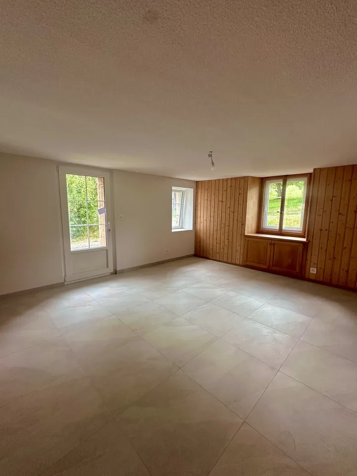Superbe appartement neuf à louer à Les Bioux (Suisse).