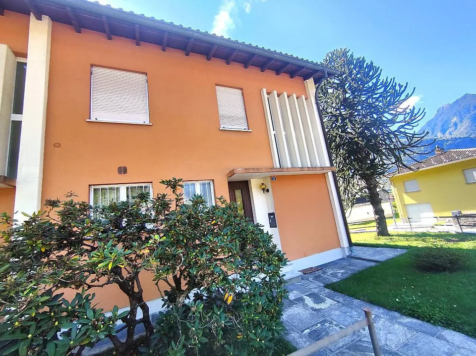 Casa unifamiliare in prima fila a Biasca