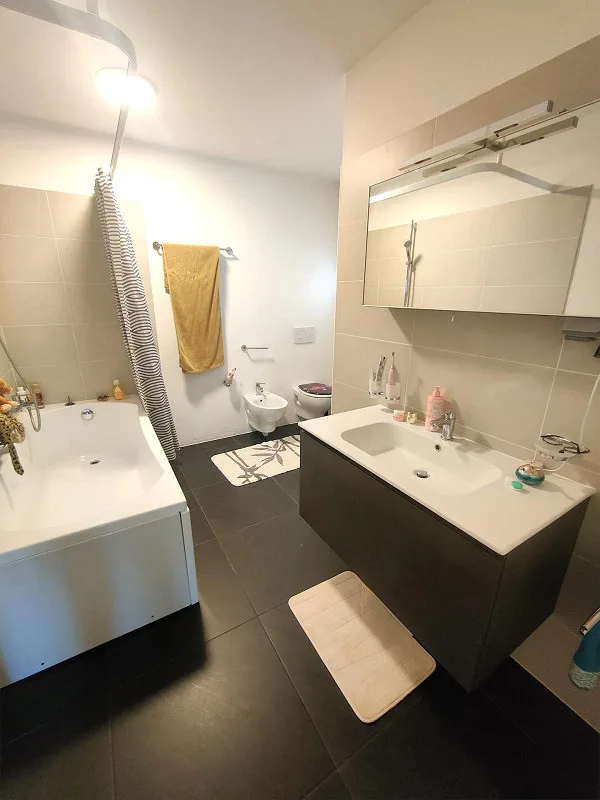 4 ½ Zimmer Wohnung, 2. Etage / Wohngebiet – Foto 8 von 17