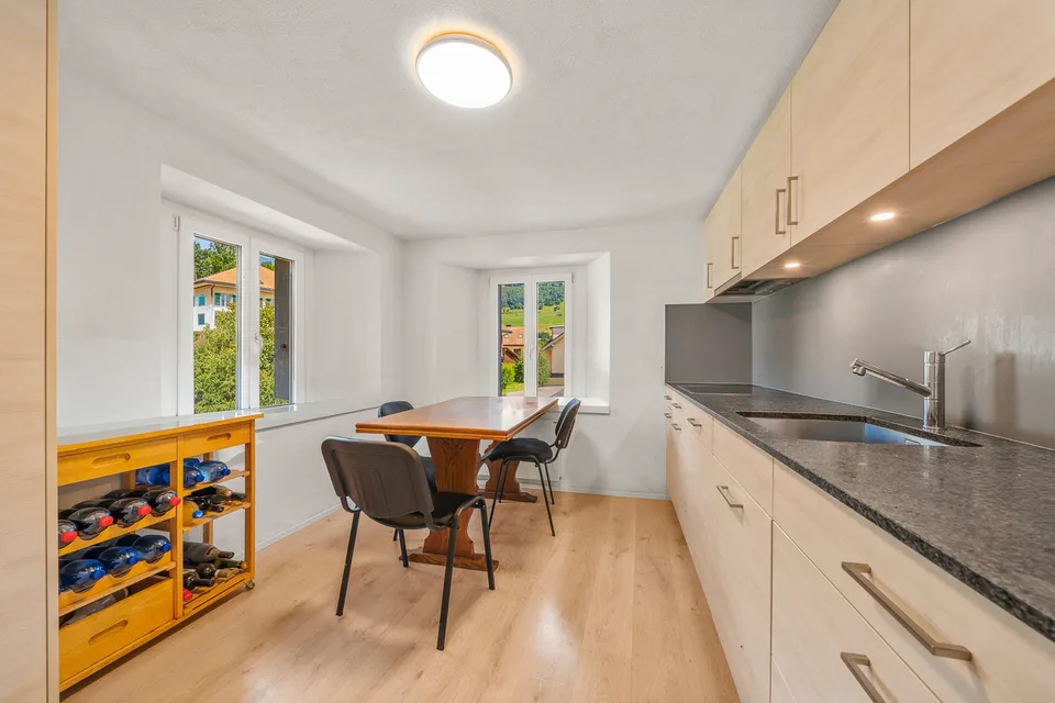 Dorfhaus mit 3 Wohnungen, Garten und Grundstückspotenzial – Foto 16 von 28
