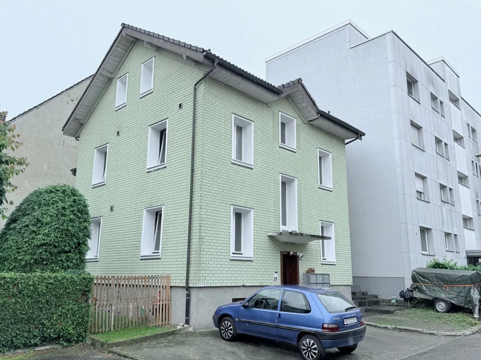 REDUCED PRICE - Attractive MFH with a yield of 5.3%!