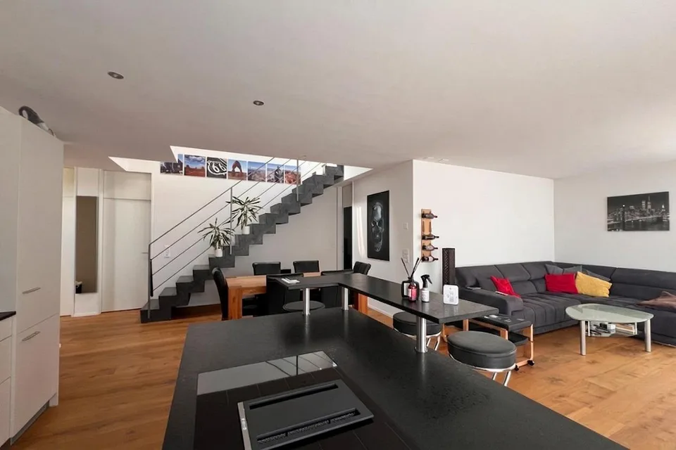 Esclusivo appartamento duplex attico di 4,5 stanze con galleria