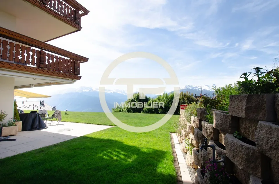 Exceptionnel 3,5 pièces avec vue panoramique au rez-de jardin au centre de Montana