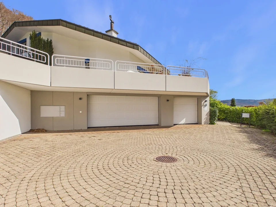 Villa luxueuse avec vue dégagée et beaucoup d'intimité à Frenkendorf – photo 3 sur 32