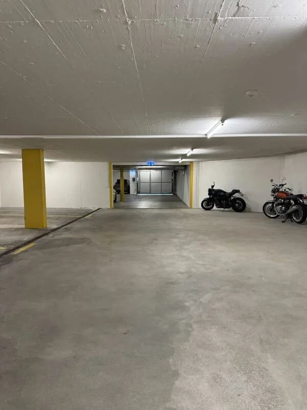 Posto auto in garage sotterranea a Niederteufen - disponibile immediatamente
