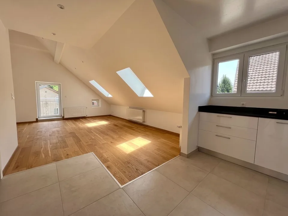 Appartement D - 2,5 pièces avec balcon et mezzanine, à Couvet