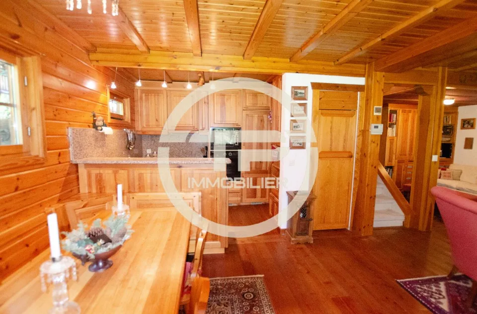 Charming Chalet Surrounded by Nature, Just Minutes from the Heart of Crans - Offering Peace and Serenity / Ref. 1007-677
