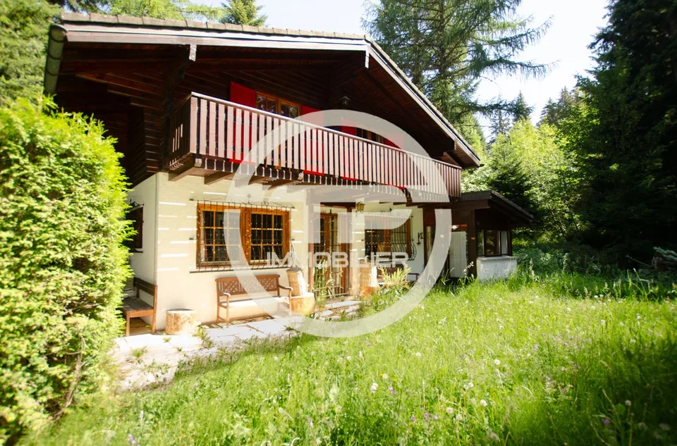 Charming Chalet Surrounded by Nature, Just Minutes from the Heart of Crans - Offering Peace and Serenity / Ref. 1007-677