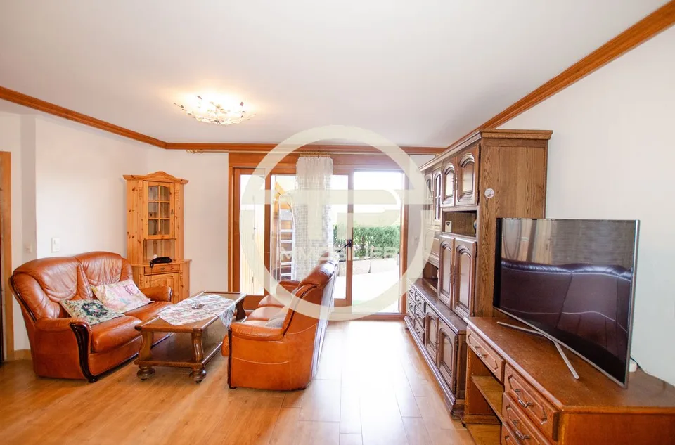 Außergewöhnliche 3,5 Zimmer mit Panoramablick auf Gartenebene im Zentrum von Montana