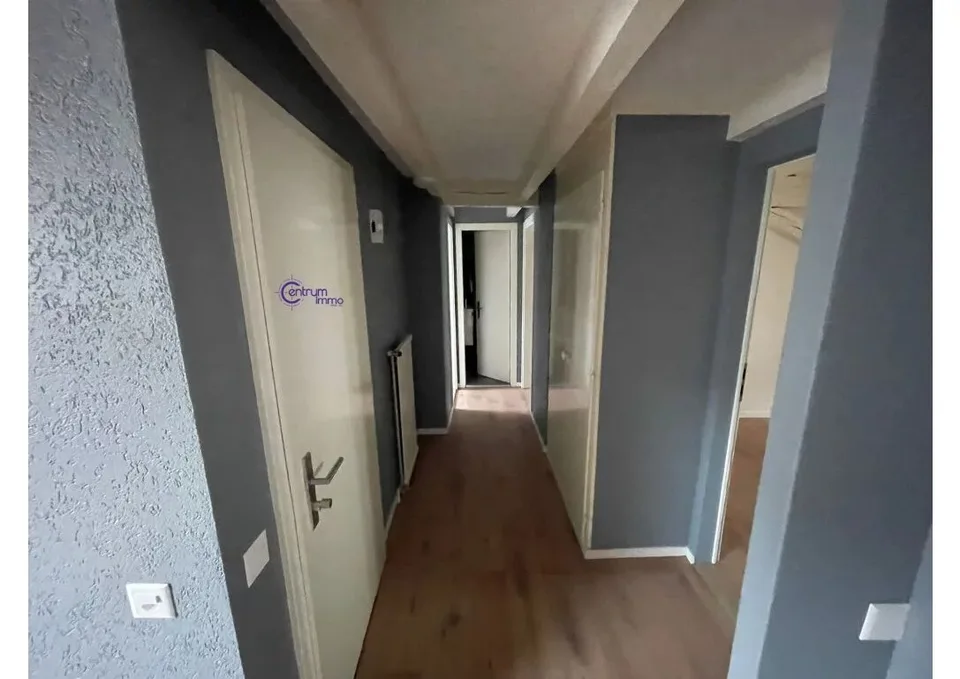 Vollständig renoviertes Gebäude – Foto 12 von 13