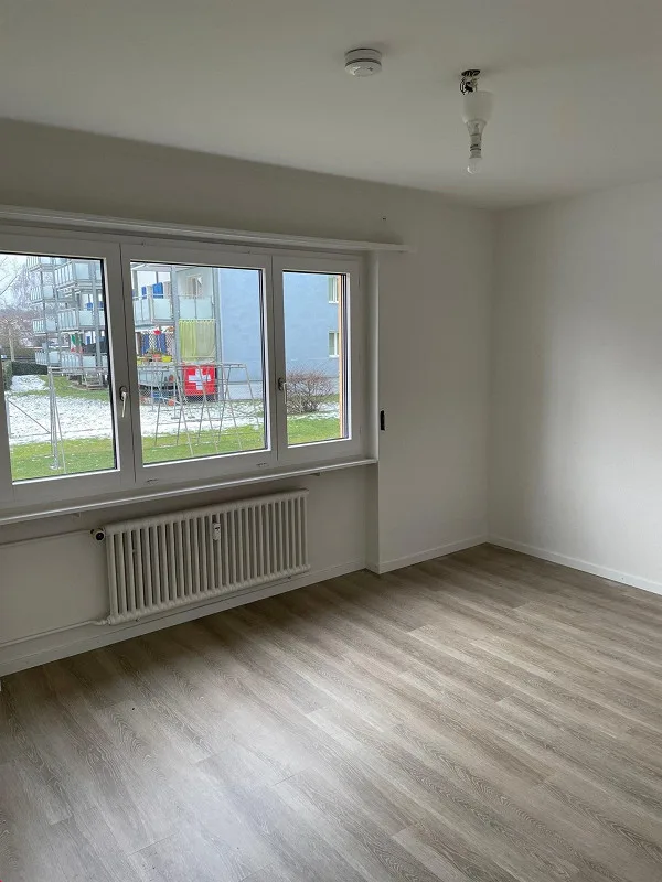 Appartement familial central au rez-de-chaussée surélevé