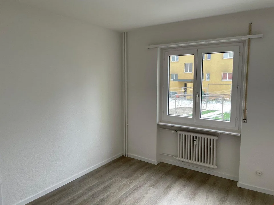Appartement familial central au rez-de-chaussée surélevé