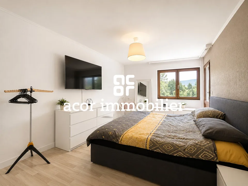 Duplex 4,5 pièces de 135 m² - Rénové en 2022 avec exterieur