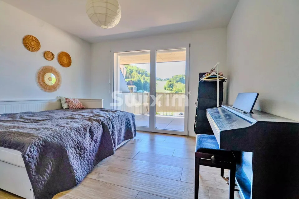 Exklusivität! Leben Sie in einem Dorf & Komfort: 5,5-Zimmer-Wohnung, modern mit großer Terrasse, weniger als 7 Minuten vom Bahnhof!
