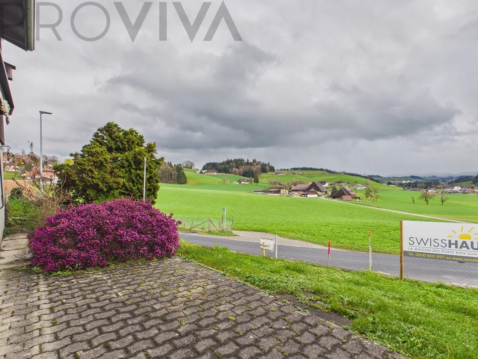 Incantevole casa bifamiliare con grande potenziale in una posizione tranquilla e verde – foto 6 di 12
